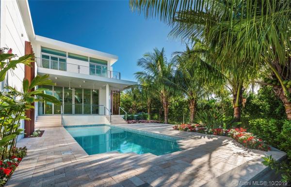 Tropical Isle Homes, 235 RIDGEWOOD RD, Key Biscayne, Florida 33149, image 2