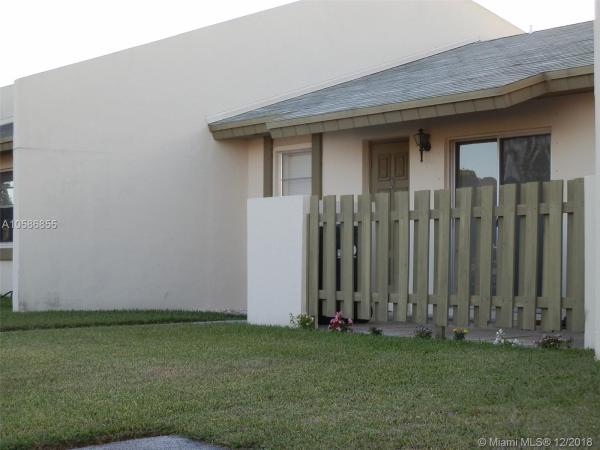 Devon Aire Villas, 11910 SW 110th St Cir E, The Crossings, Florida 33186, image 2
