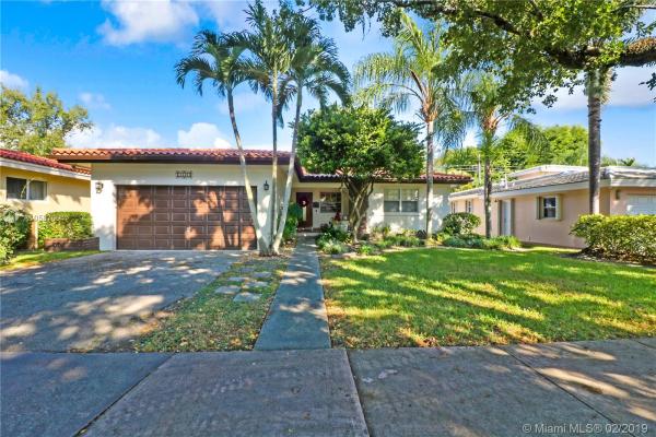 Riviera, 1449 Baracoa Ave, Coral Gables, Florida 33146, image 2