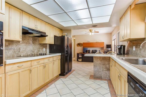 Hialeah Gardens No HOA, 13500 NW 102nd Ave, Hialeah Gardens, Florida 33018, image 2