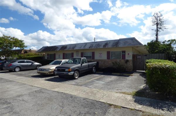 Sunshine Villas, 5208 NW 18th Pl, Lauderhill, Florida 33313, image 2