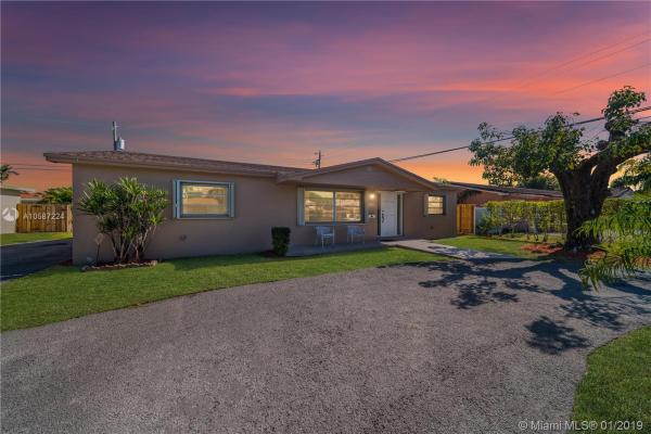 Coral Park Estates, 1125 SW 101st Ave, University Park, Florida 33174, image 2