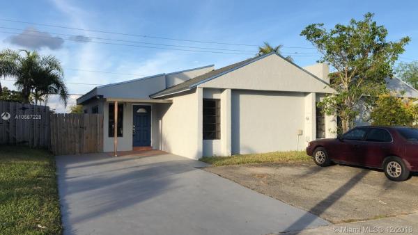 Oak Ridge Villas, 11943 SW 208th Ter, South Miami Heights, Florida 33177, image 2