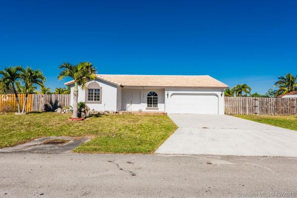 Estate Homes, 12801 SW 218th Ter, Goulds, Florida 33170, image 2