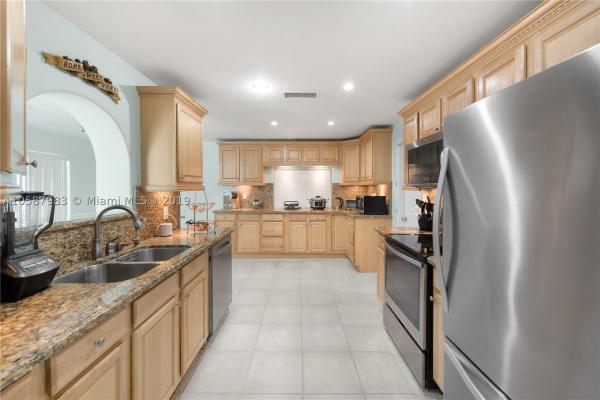 Sandalfoot Cove, 8912 SW 6th St, Boca Raton, Florida 33433, image 2