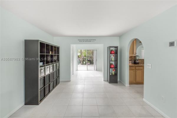 Sandalfoot Cove, 8912 SW 6th St, Boca Raton, Florida 33433, image 3