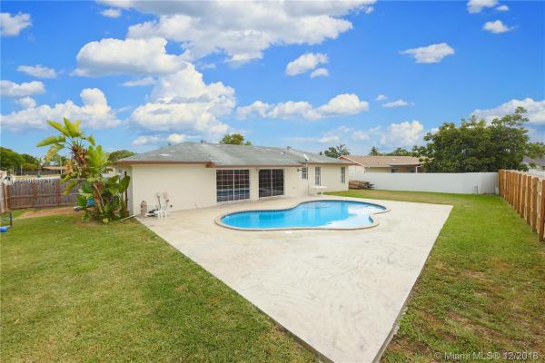 15900 SW 104th Ct, Palmetto Estates, Florida 33157, image 2