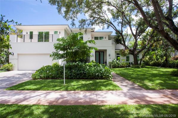 Villa Biltmore, 1228 Catalonia Ave, Coral Gables, Florida 33134, image 2