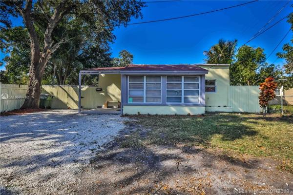 Irons Manor, 13220 NE 11th Ave, North Miami, Florida 33161, image 2