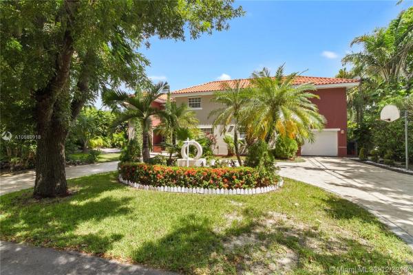 Coral Gables Country Club, 1543 Dorado Ave, Coral Gables, Florida 33146, image 2