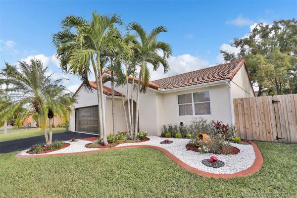 Waverly Hundred, 6300 Gauntlet Hall Ln, Davie, Florida 33331, image 2