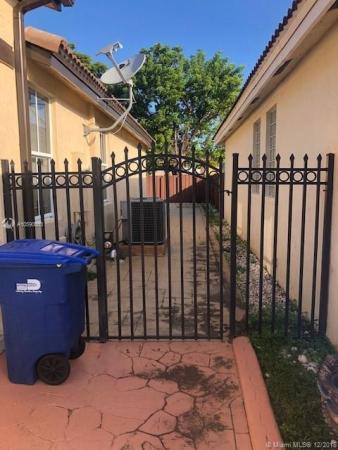 Spanish Lakes, 8123 NW 198th St, Hialeah, Florida 33015, image 2