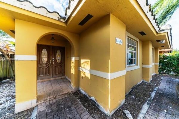 Natalie Homes, 14634 SW 113th St, The Hammocks, Florida 33186, image 2