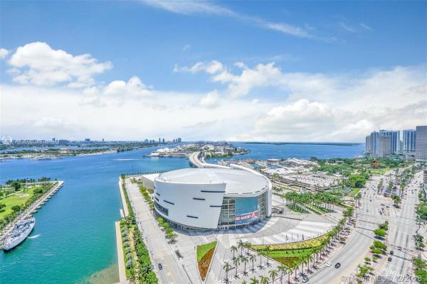 MarinaBlue, 888 Biscayne Blvd #2910, Miami, Florida 33132, image 2