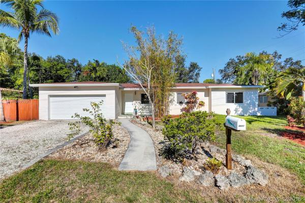 Nuevo Mundo, 6601 SW 64th St, South Miami, Florida 33143, image 2