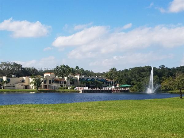 Poinciana Place Of Pine Island Ridge, 9460 Poinciana Pl #104, Davie, Florida 33324, image 1