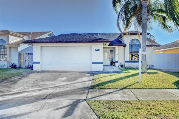 Forest View, 17951 SW 136th Ct, Richmond West, Florida 33177, image 2