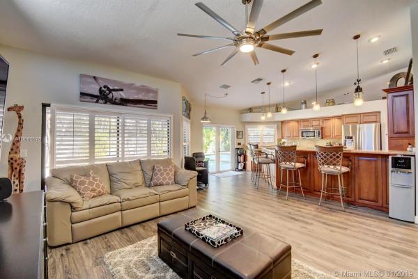Estates Boca Lyons, 22324 Boyaca Ave, Boca Raton, Florida 33433, image 2