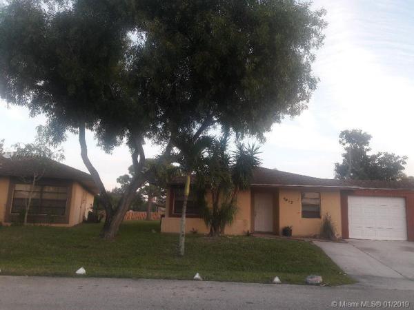 Palm Hill Villas, 4812 Paulie Ct, West Palm Beach, Florida 33415, image 2