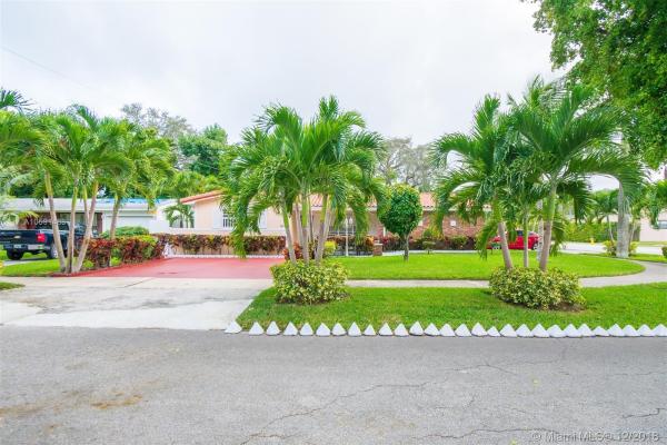 Rose Glen, 800 NE 155th St, Golden Glades, Florida 33162, image 2