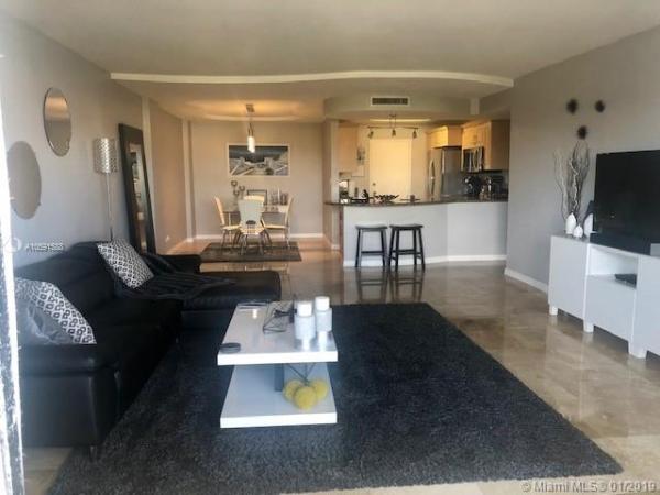 Canongate, 800 NE 195th St #503, Ives Estates, Florida 33179, image 2