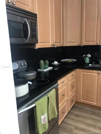 Blue Pelican, 300 Galen Dr #202, Key Biscayne, Florida 33149, image 2