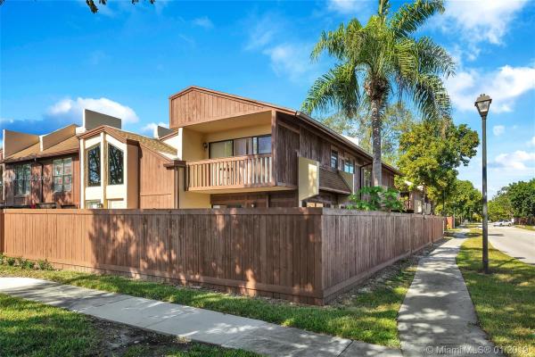Snapper Village, 7009 SW 115th PL #G-30, Kendall, Florida 33173, image 2