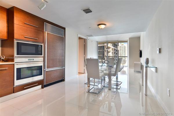 Icon Brickell Tower 3, 485 Brickell Ave #2611, Miami, Florida 33131, image 2