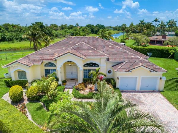 Twenty Oaks, 14850 SW 95th Ct, Kendall, Florida 33176, image 2