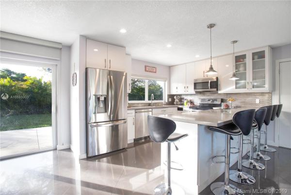 Kendale South, 10240 SW 99th Ave, Kendall, Florida 33176, image 2