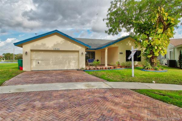 Parkwood Isle, 1520 SW 100th Ter, Davie, Florida 33324, image 2