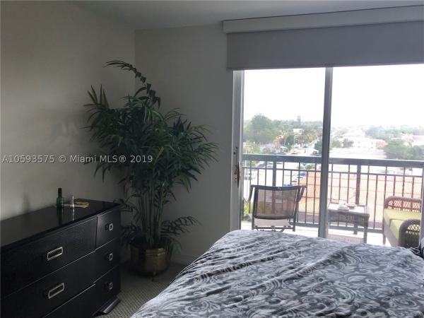 Douglas Place In Golden Pines, 2501 Douglas Rd #601, Miami, Florida 33133, image 2