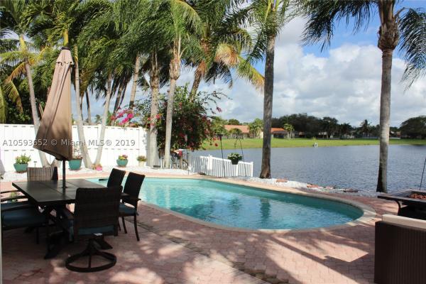 Quatraine At Jacaranda, 9505 NW 9th Ct, Plantation, Florida 33324, image 1