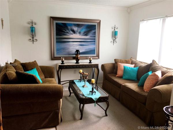 Weitzer Serena Lakes Townhomes, 17751 SW 141st Ct #17751, Richmond West, Florida 33177, image 2