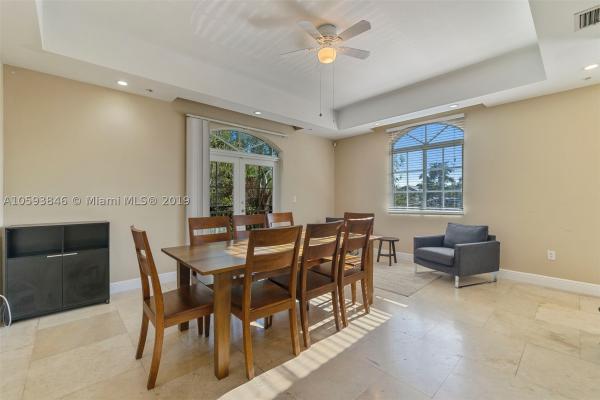 1121 Madruga Ave #203, Coral Gables, Florida 33146, image 2