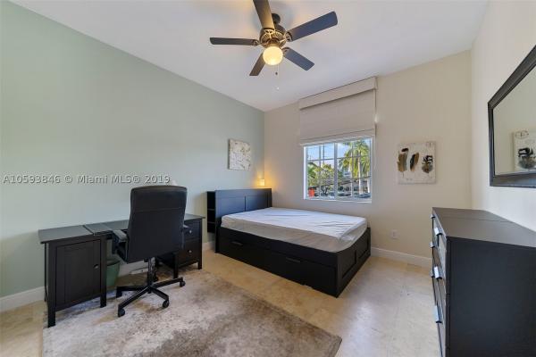 1121 Madruga Ave #203, Coral Gables, Florida 33146, image 3
