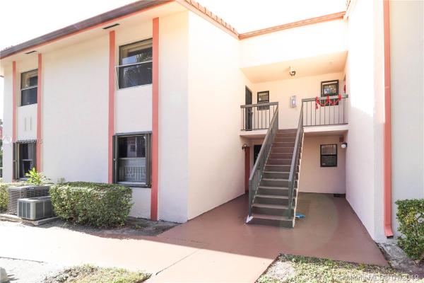 Monterey, 905 NE 209th St #202-30, Ives Estates, Florida 33179, image 2