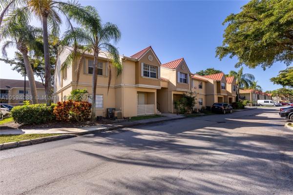 La Hacienda Country Club Of Miami, 18314 NW 68th Ave #C, Country Club, Florida 33015, image 1
