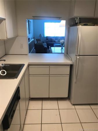 Galen Drive West, 200 Galen Dr #202, Key Biscayne, Florida 33149, image 2