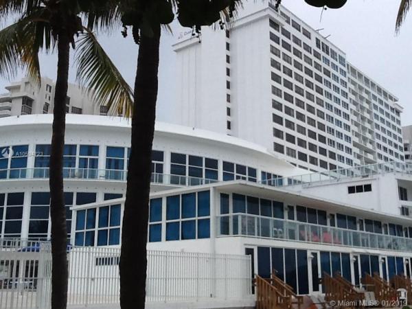 Castle Beach Club, 5445 Collins Ave #701, Miami Beach, Florida 33140, image 2