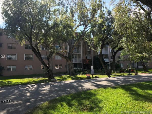 Summit Chase, 8411 NW 8th St #201, Fountainebleau, Florida 33126, image 2