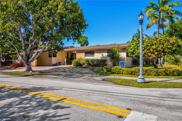 Biscayne Point, 1215 Cleveland Rd, Miami Beach, Florida 33141, image 2