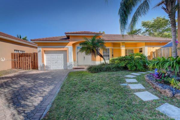 Monterey Lakes, 9004 SW 215th Ter, Cutler Bay, Florida 33189, image 2
