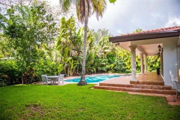Coral Gables Country Club, 924 Catalonia Ave, Coral Gables, Florida 33134, image 2