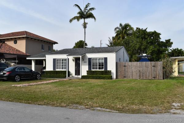 Bird Road Terrace, 6541 SW 43rd St, Westwood Lakes, Florida 33155, image 2