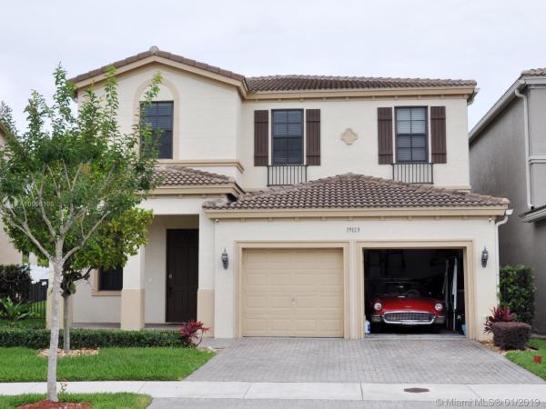 Champion Lakes, 19123 NE 8th Ct, Ives Estates, Florida 33179, image 2