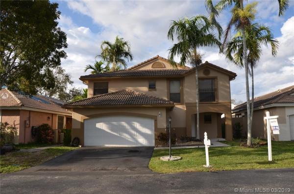 Falcon's Lea Patio Homes, 15061 Durham Ln, Davie, Florida 33331, image 2