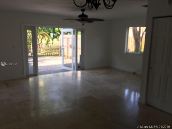 Weitzer Serena Lakes Townhomes, 17260 SW 139th Ct, Richmond West, Florida 33177, image 2