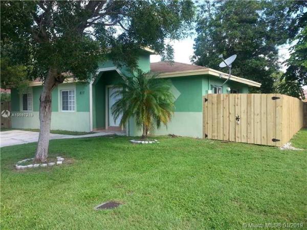 Villas Of Palm Bay, 817 SW 7th, Florida City, Florida 33034, image 2