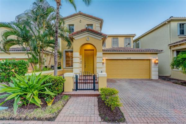 Aventura Lakes, 21219 NE 33rd Ave, Aventura, Florida 33180, image 2